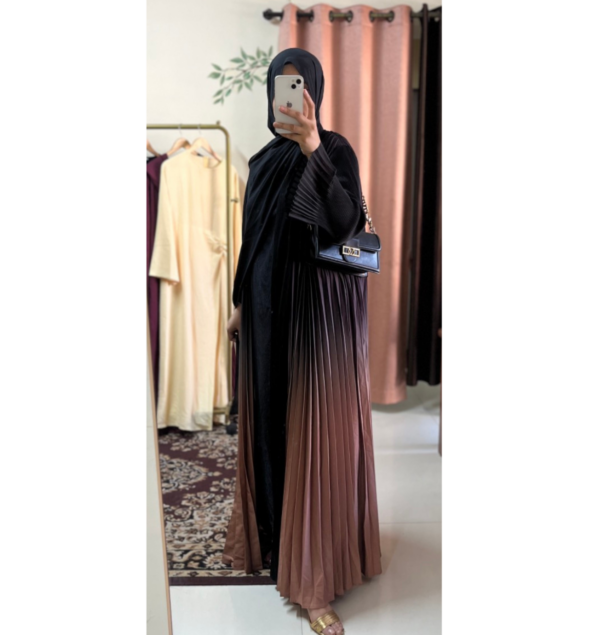 Accordian Pleats Ombre Abaya